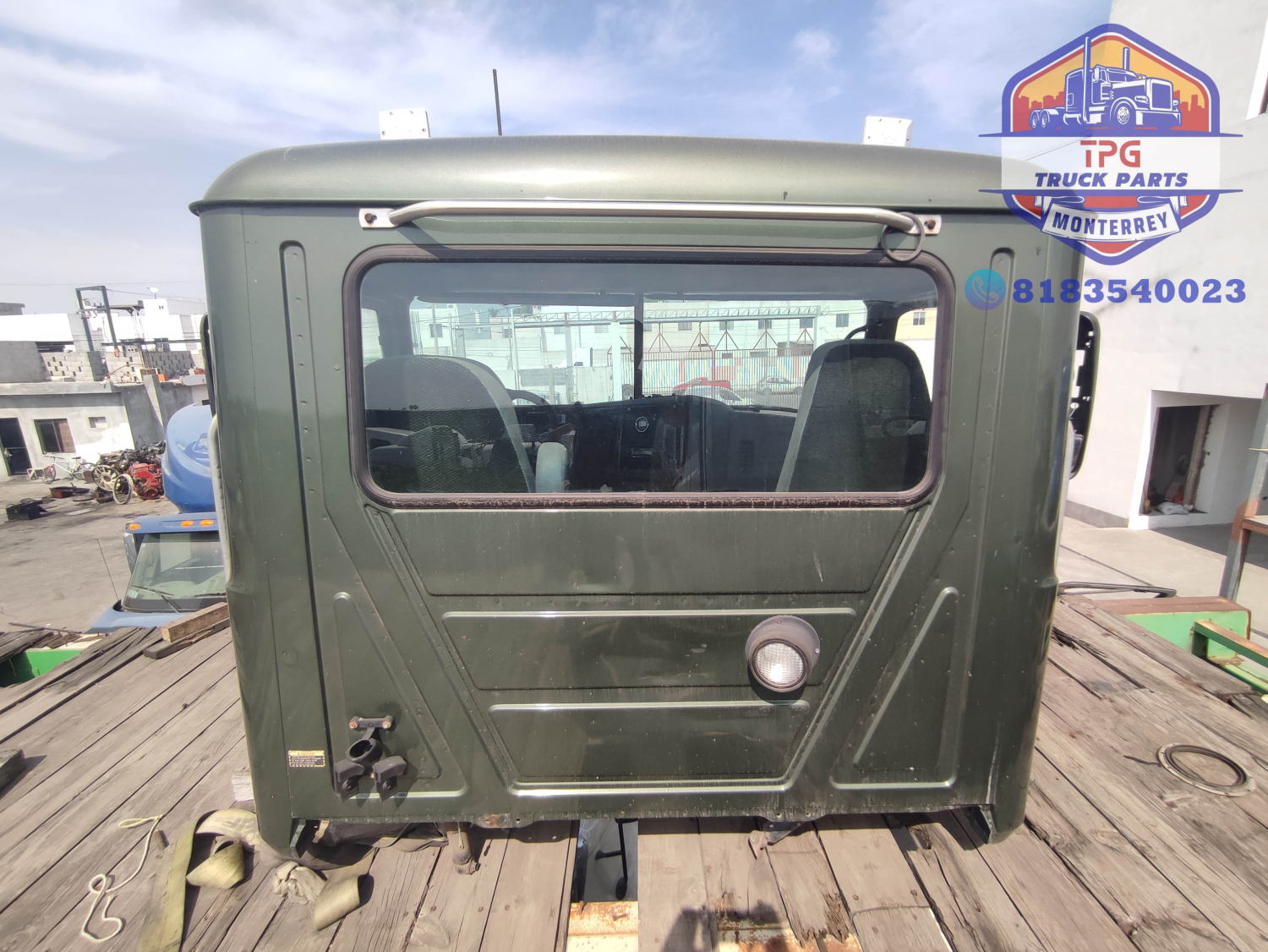 Cabina Mack CXU613 2012 (13).jpg